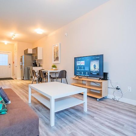 U Square Apartment Winnipeg Ngoại thất bức ảnh