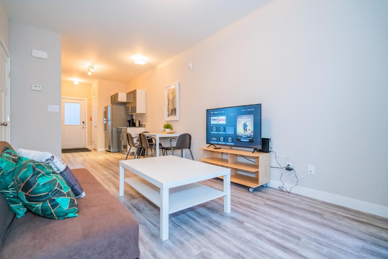 U Square Apartment Winnipeg Ngoại thất bức ảnh