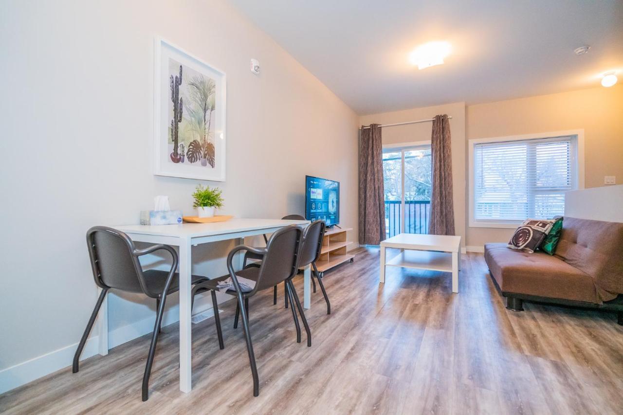 U Square Apartment Winnipeg Ngoại thất bức ảnh